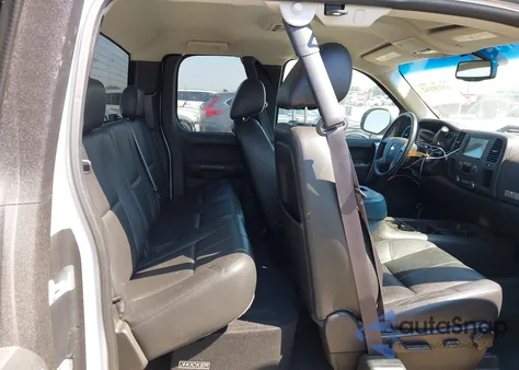 2013 Chevrolet Silverado 1500 Lt z USA, uszkodzony, nr VIN 1GCRCSE02DZ403871